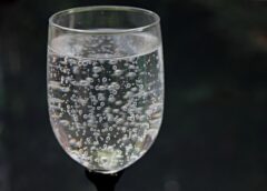 Sparkling but problematic: why sparkling water could hinder weight loss