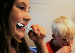 Nearly Half of Austrians Brush Their Teeth Too Rarely and Too Briefly, Survey Finds