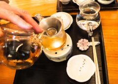 Anti-aging foods: Black tea and berries keep you young