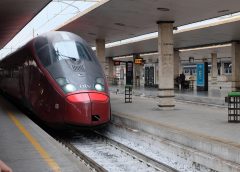 Italy brings new super train to Austria