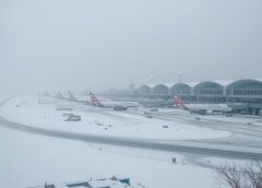 Winter Weather Halts Vienna Airport Operations, A21 Fully Closed