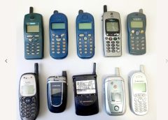Retro Phones: How Old Mobiles Became Unexpected Collectors’ Items